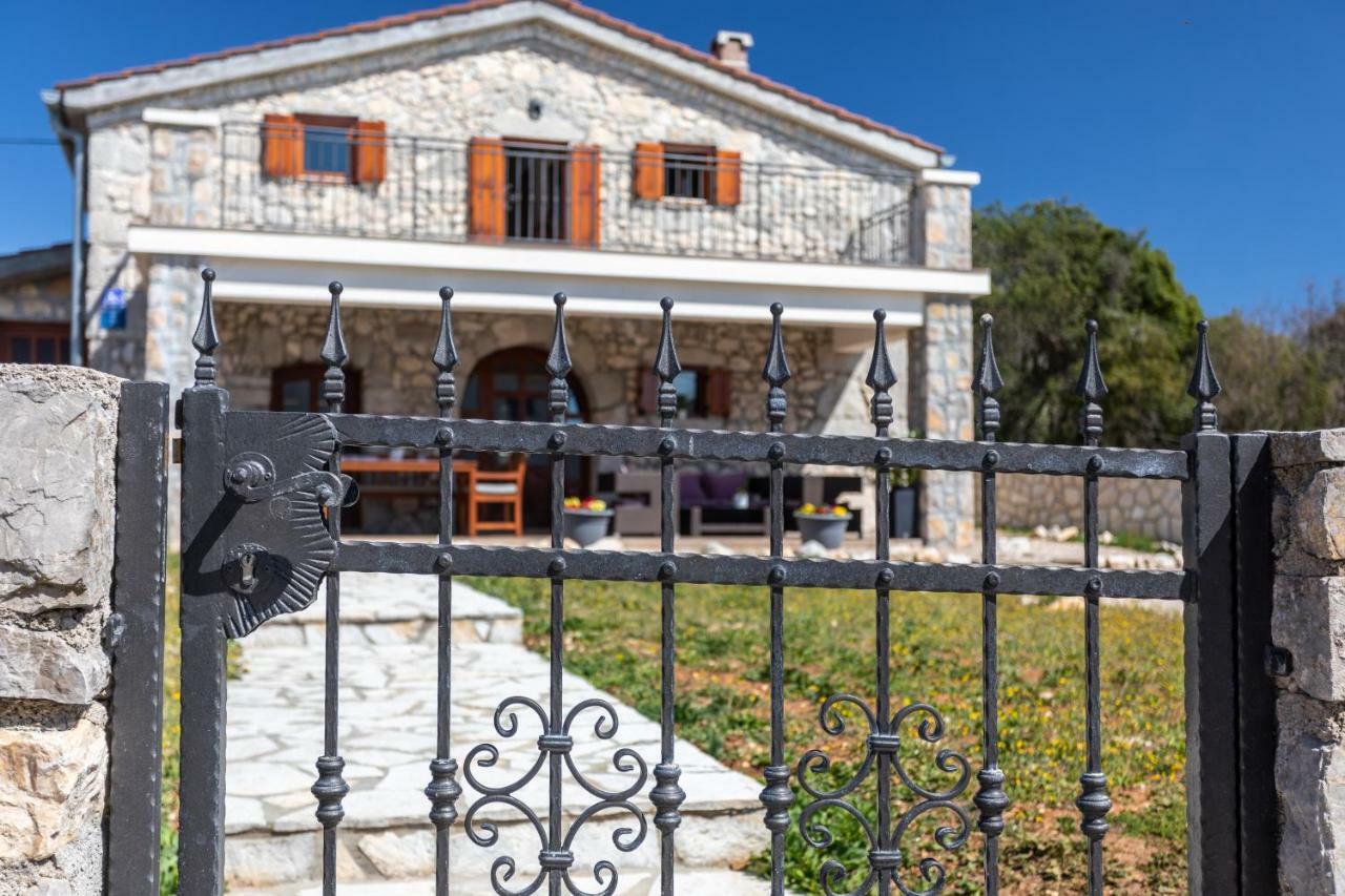 Villa Korina Pinezići المظهر الخارجي الصورة